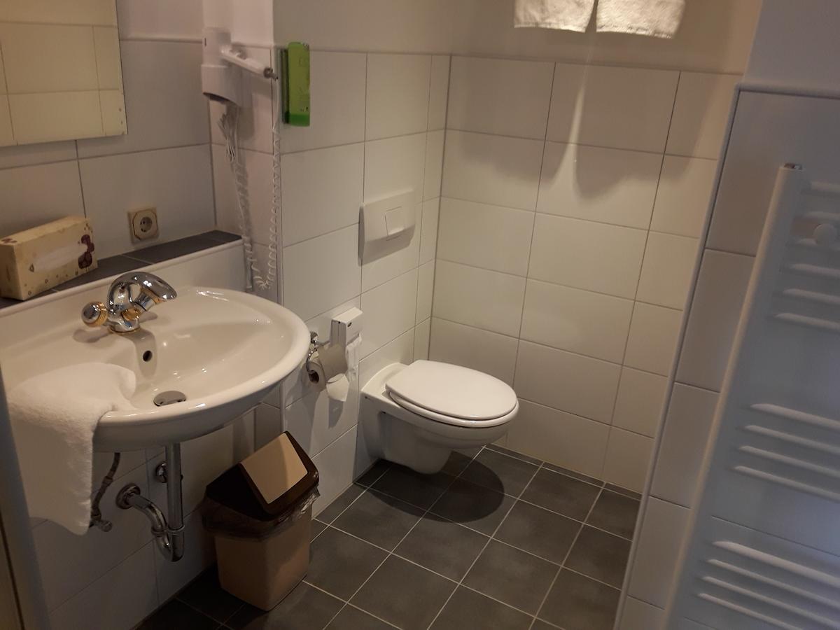 Mingers Hotel Neuharlingersiel Eksteriør bilde